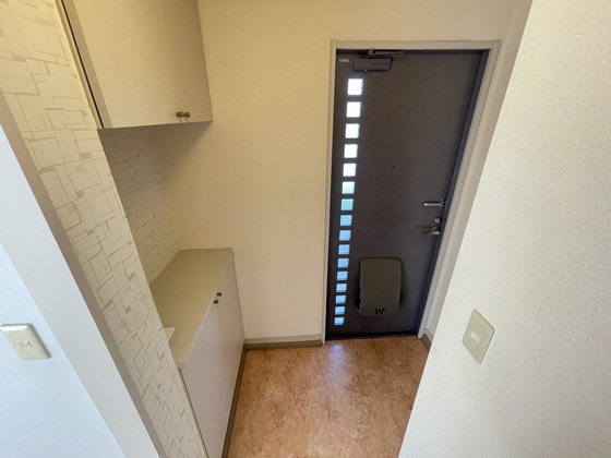 玄関　※別部屋の写真です