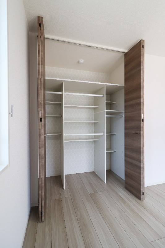 収納　図面と現状に相違がある場合には現状を優先