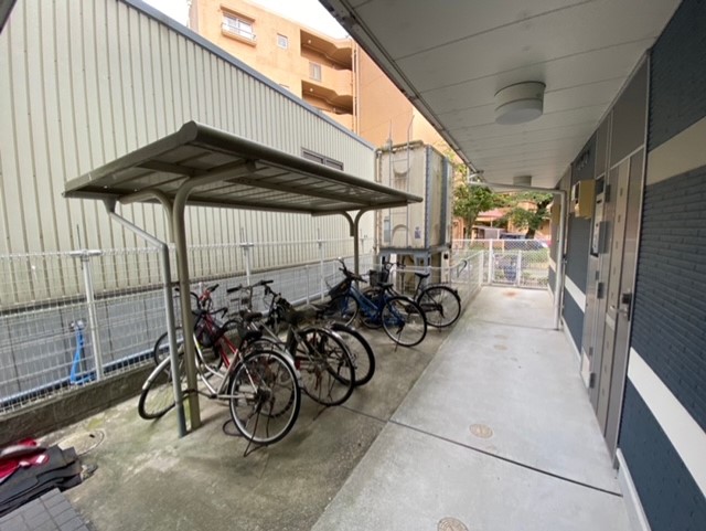 その他　駐輪場です。