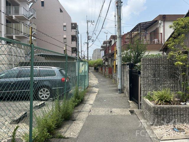 その他　前面道路（その他）まで1m