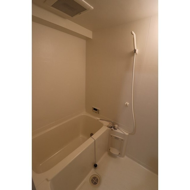 バス・シャワールーム　追い焚き機能付き☆