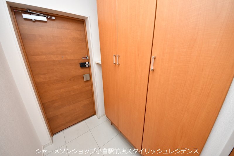 玄関　※イメージ写真となるため、現況と異なる場合は現況を優先します