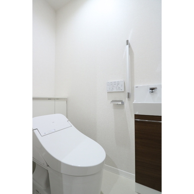 トイレ　手洗い器付き◎