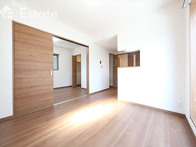 居室・リビング　内装