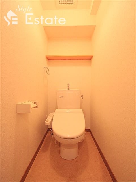 トイレ　温水洗浄便座付トイレ