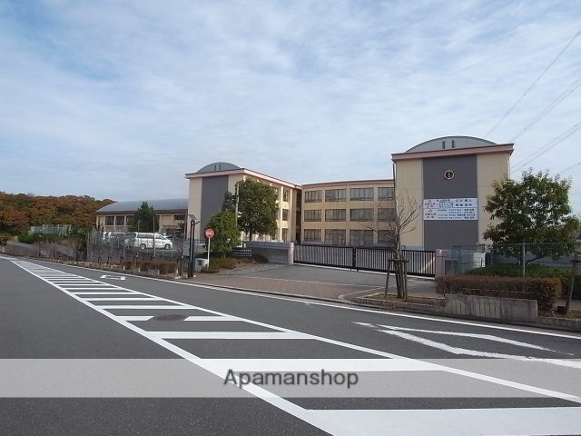 中学校　精華町立精華西中学校（中学校）まで1186m