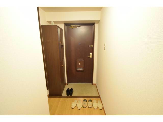 玄関　他号室の写真になります。