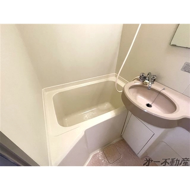 バス・シャワールーム　バス