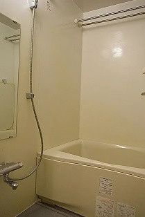 バス・シャワールーム　※別部屋参考写真