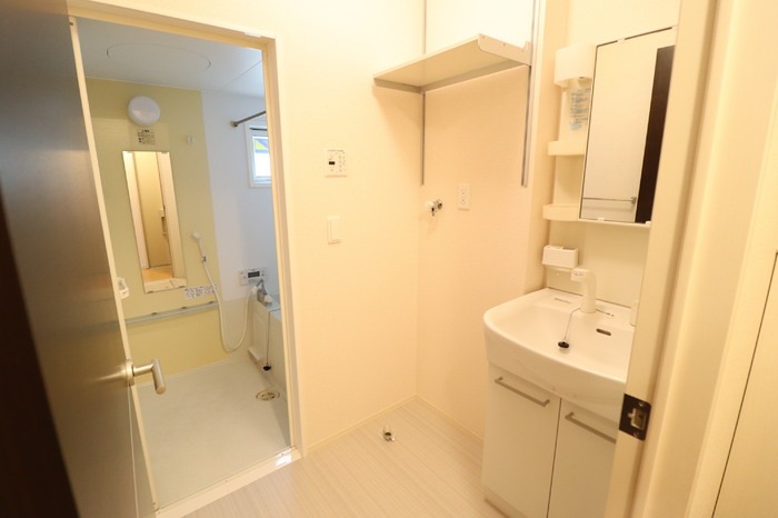 洗面設備　同物件別部屋写真
