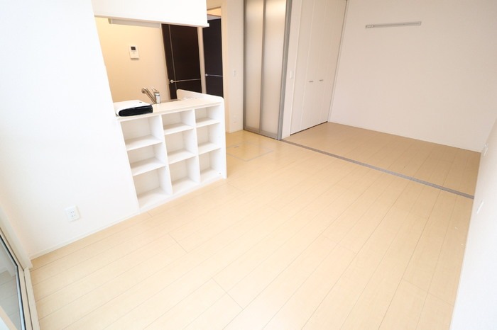 居室・リビング　同物件別部屋写真