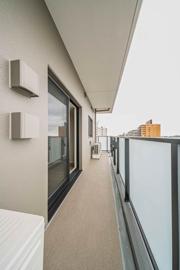 バルコニー　バルコニー