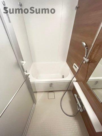 バス・シャワールーム　ゆったり過ごせるお風呂です