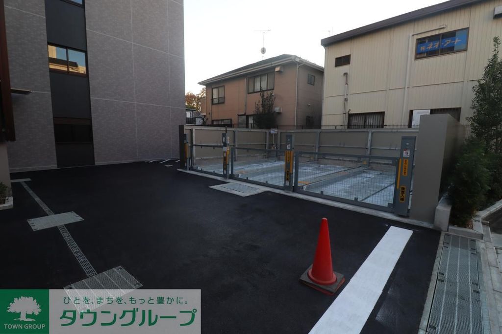 駐車場　駐車場