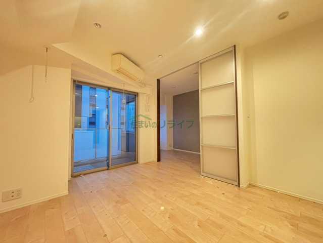 居室・リビング　コンフォリア赤坂