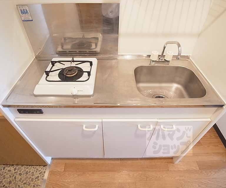 キッチン　１口ガスコンロ装備
