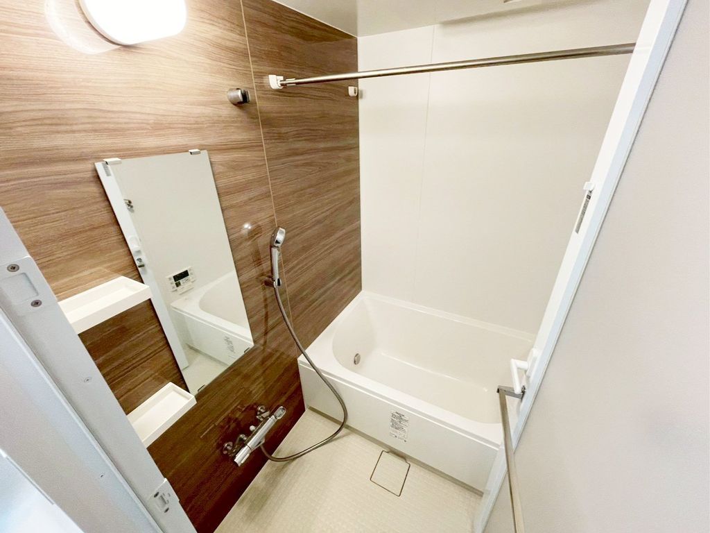 バス・シャワールーム　バス