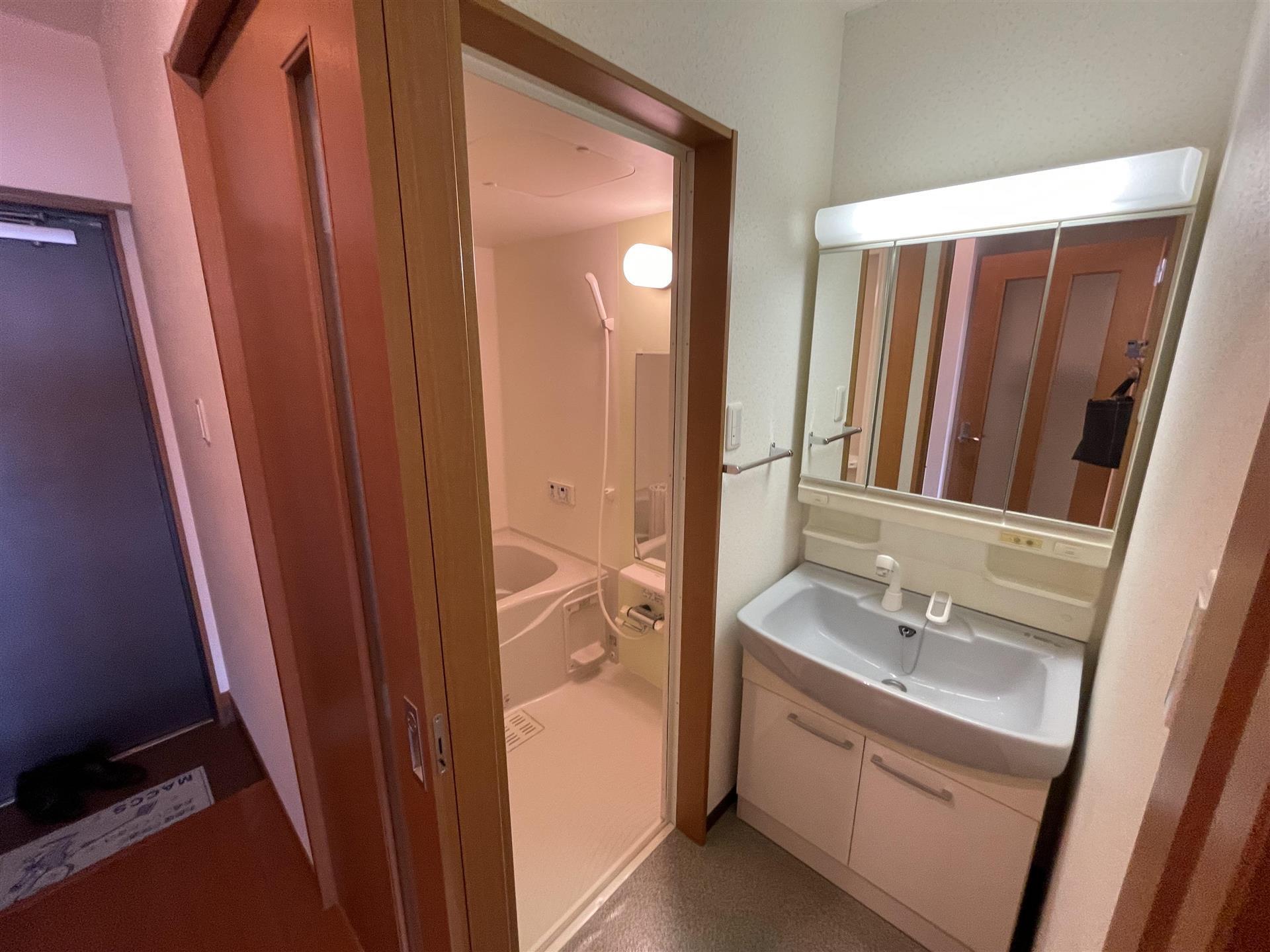 洗面設備　洗面所