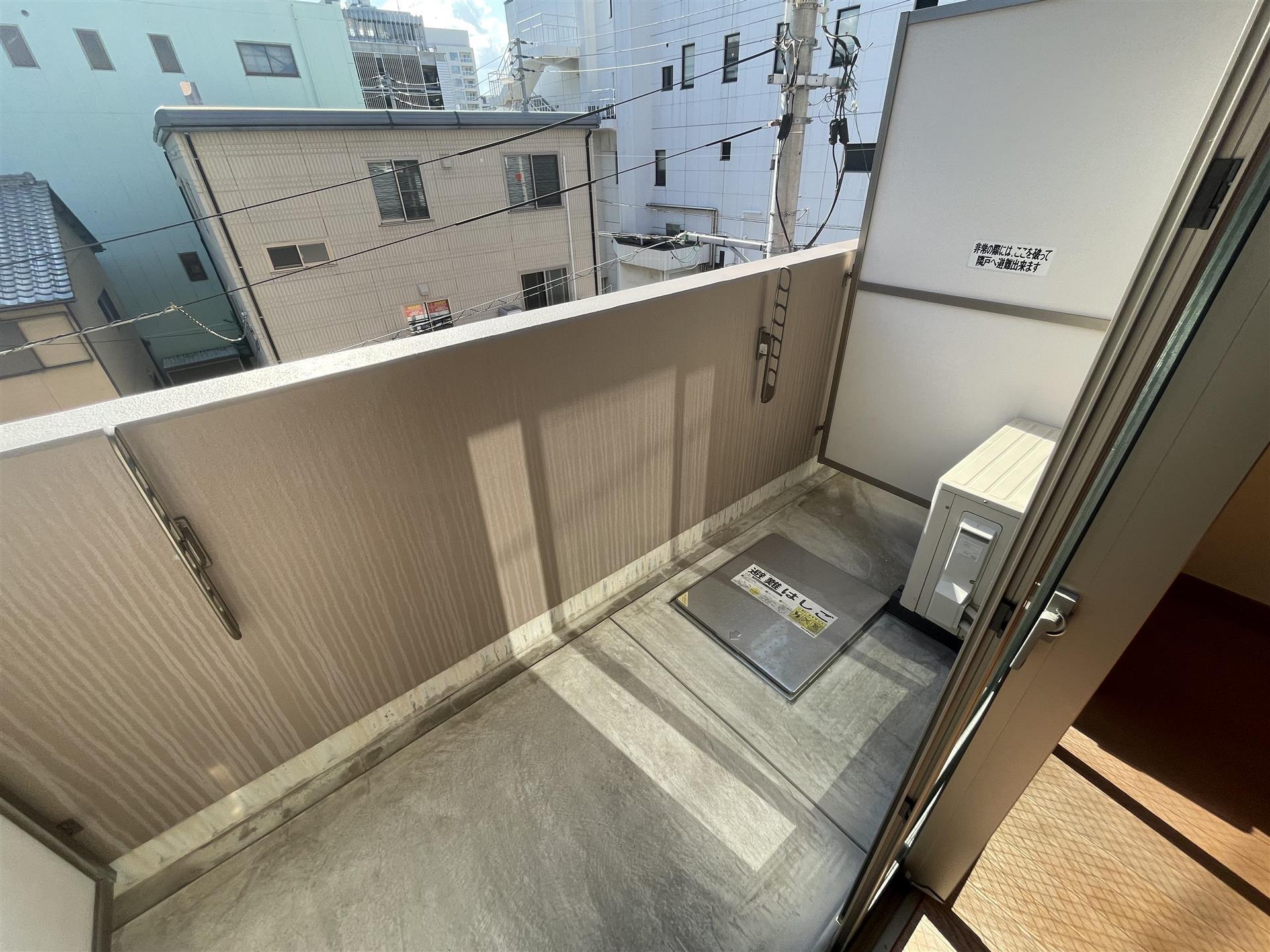 バルコニー　バルコニー