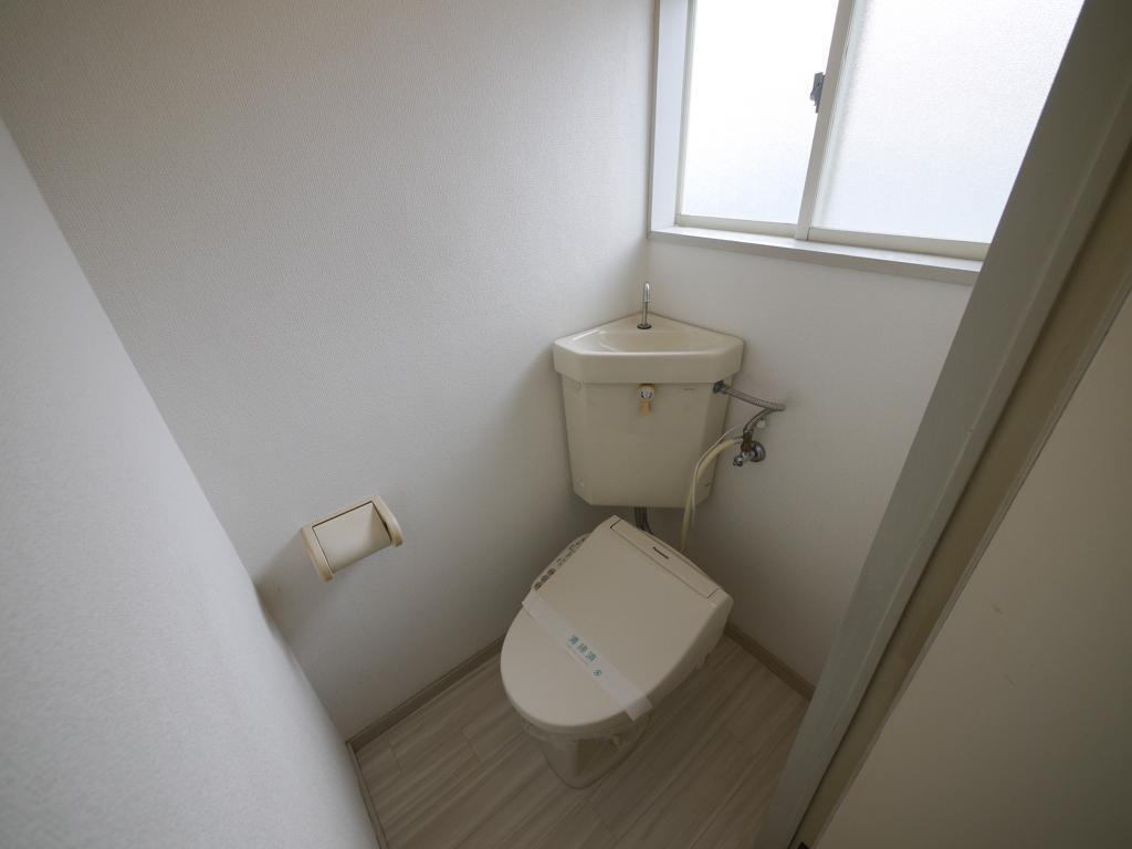 コーポエスポワールのトイレ写真
