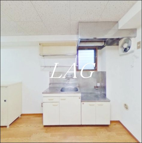 キッチン　キッチンです。