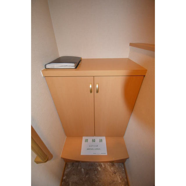 その他設備　シューズボックス、ベンチ