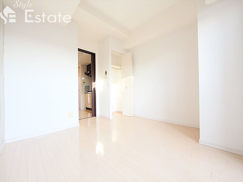 居室・リビング　内装