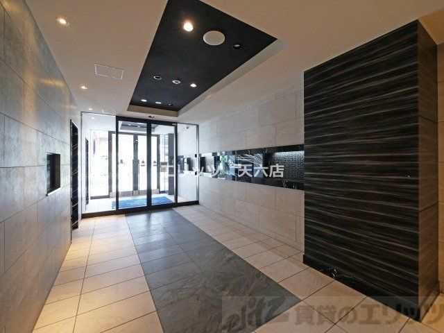 ロビー　エントランス