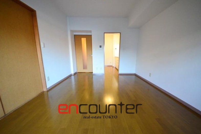 居室・リビング　※同マンション別室参考写真