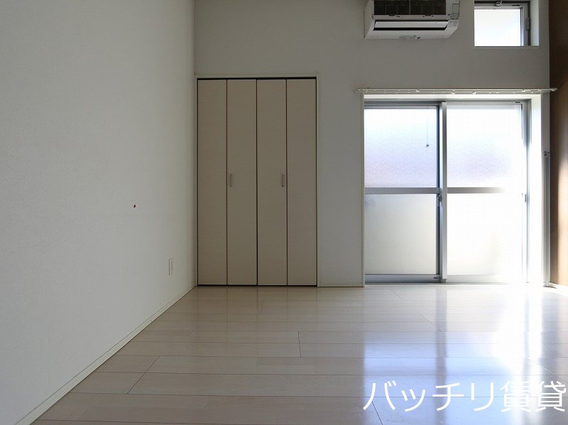 バルコニー　同室タイプ掲載のため、現況を優先します。