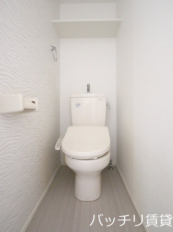 トイレ　同室タイプ掲載のため、現況を優先します。