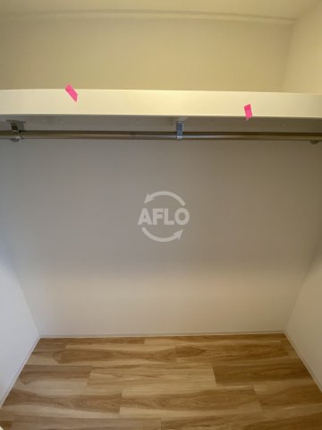 収納　セレニテ堺筋本町プリエ　クローゼット