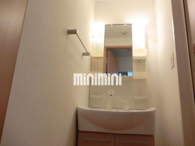 洗面設備　シャワー付き洗面台