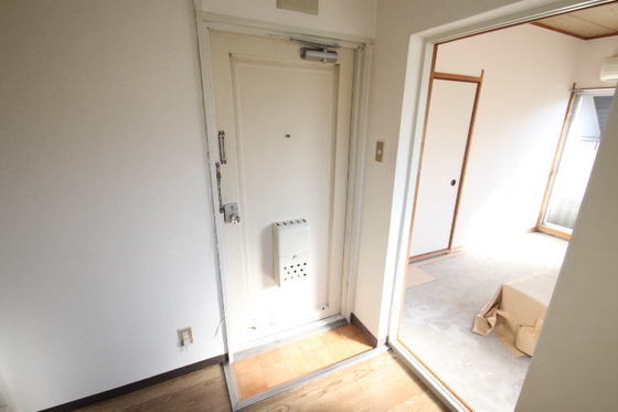 玄関　※別号屋の写真です