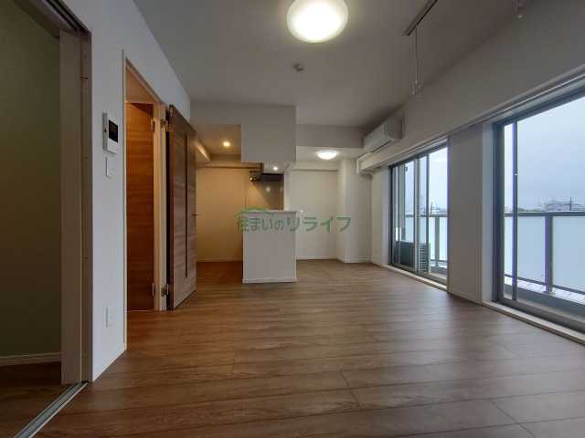 居室・リビング　別室参考画像です