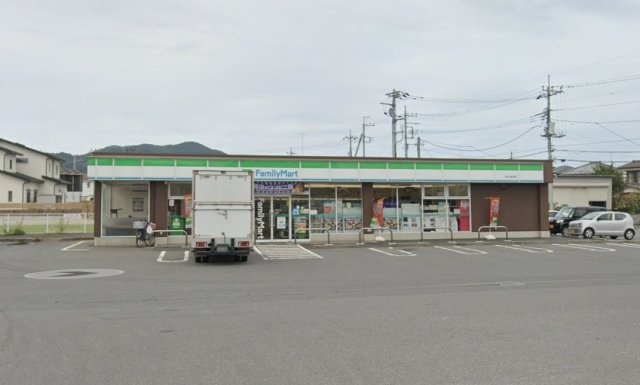 コンビニ　ファミリーマート　栃木沼和田店（コンビニ）まで70m
