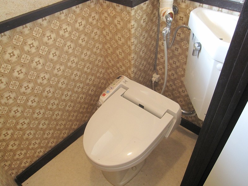 トイレ　同タイプのお部屋の写真になります