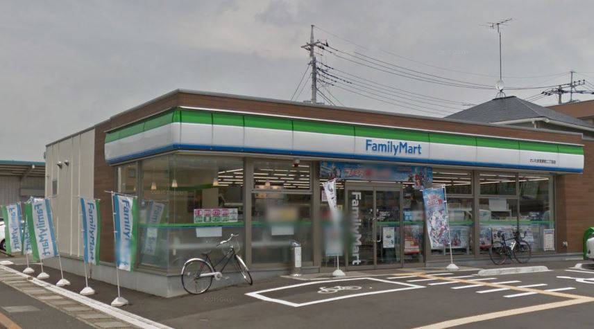 コンビニ　ファミリーマート（コンビニ）まで380m