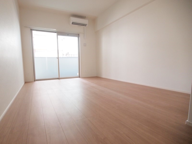 居室・リビング　広々とした快適空間