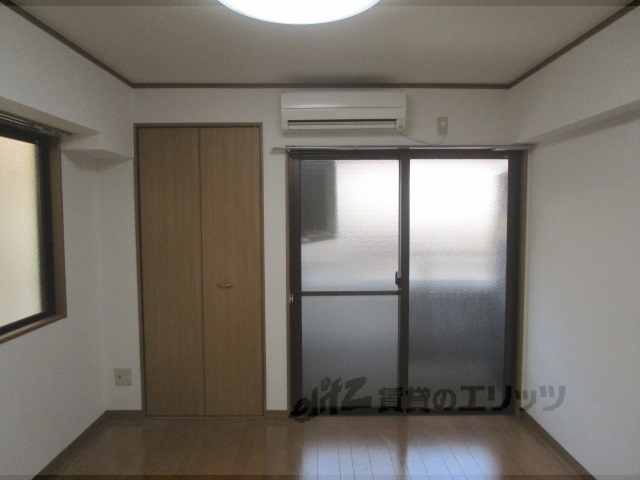 居室・リビング　洋室