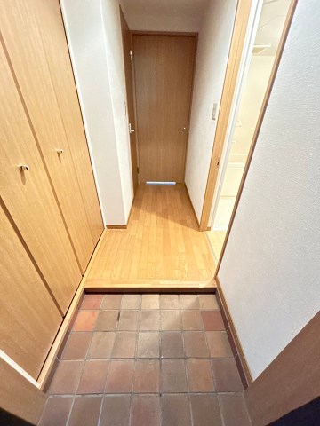 玄関　落ち着いた玄関です