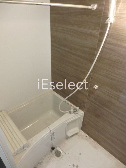 バス・シャワールーム　雨の日に便利な浴室乾燥機