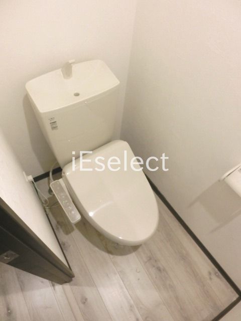 トイレ　ウォシュレット完備