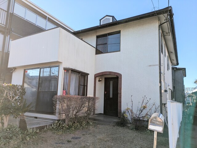 建物外観　★駐車場１台付きの戸建て★