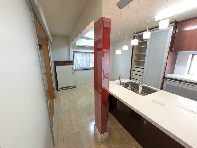 居室・リビング　１階　ＬＤＫ１０帖