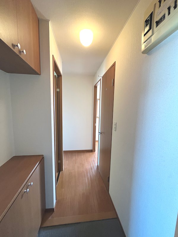 玄関　モデルルーム