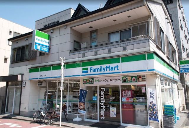 コンビニ　ファミリーマート船堀三丁目店（コンビニ）まで525m