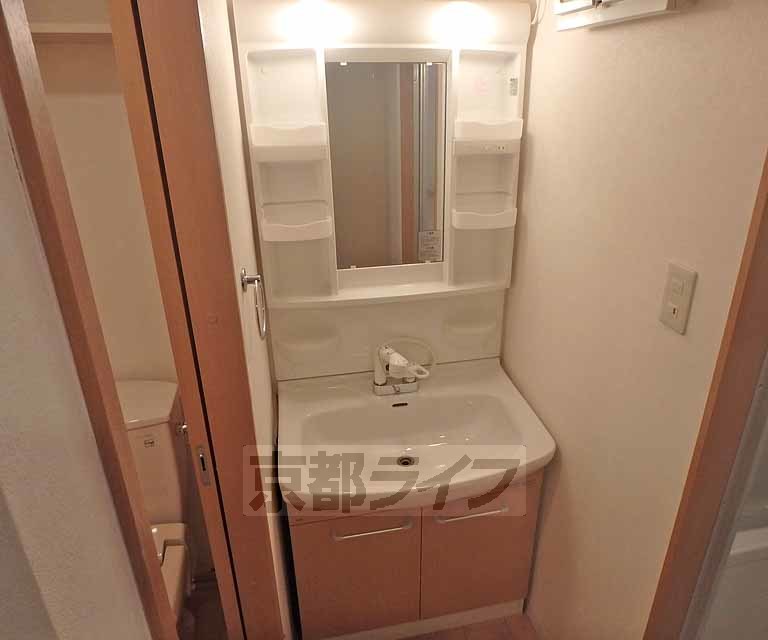 洗面設備　独立洗面台あります