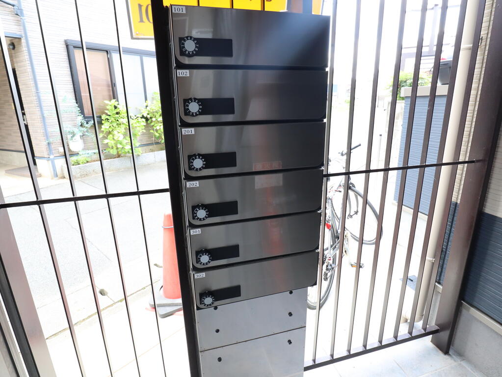 エントランス　集合ポスト