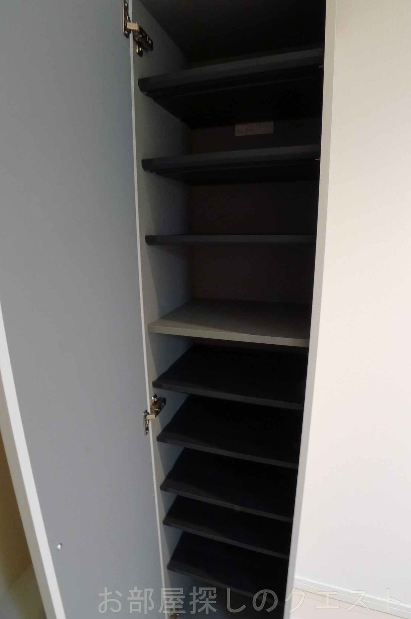 玄関　（写真は同施工会社イメージです。）